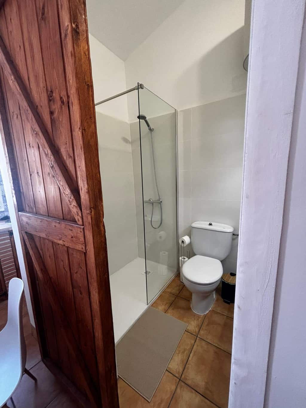 Baño completo con ducha